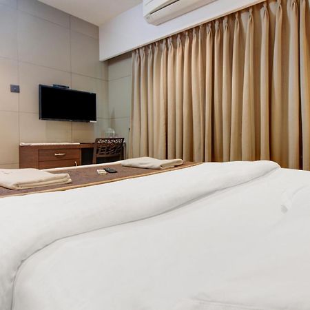 Hotel Leela Kalján Kültér fotó