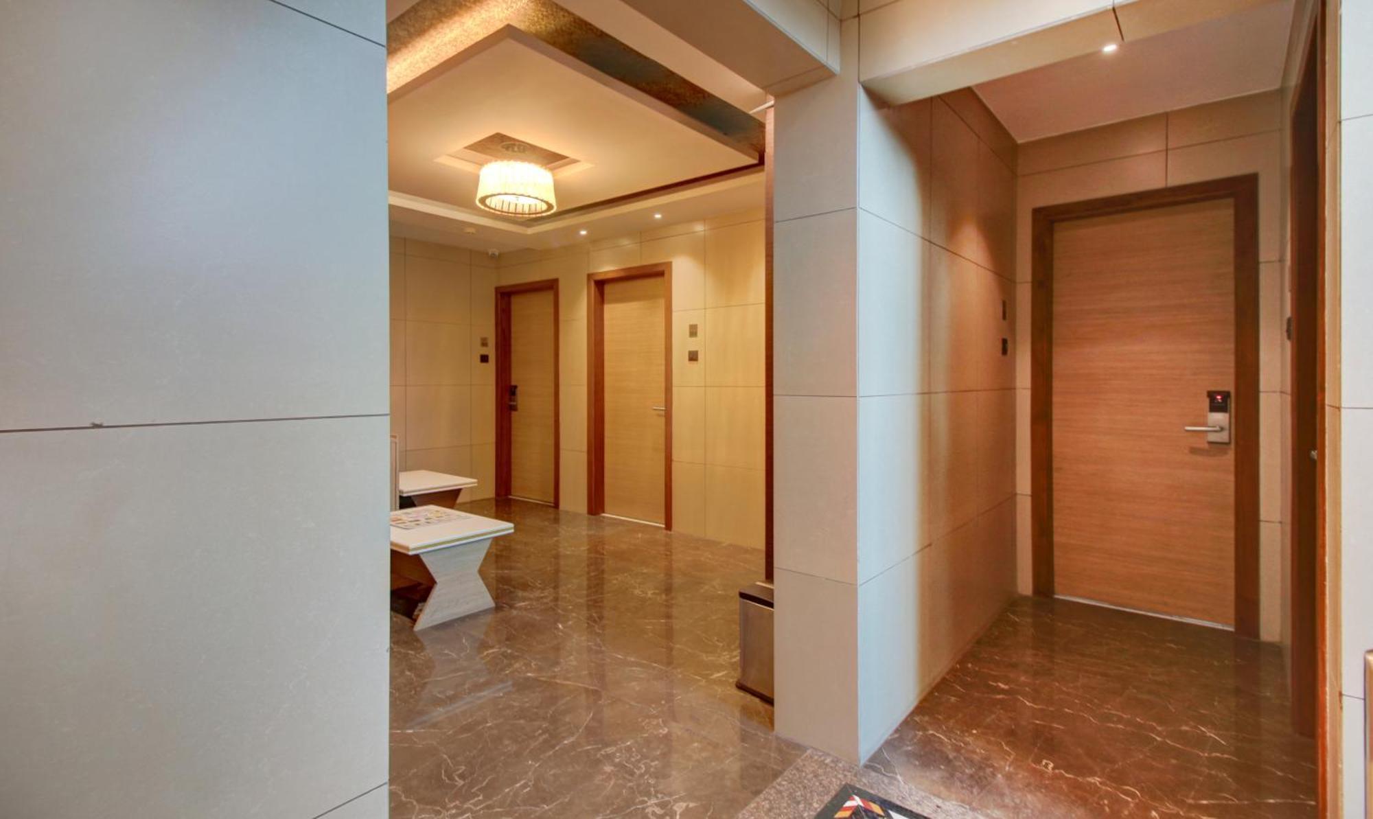 Hotel Leela Kalján Kültér fotó