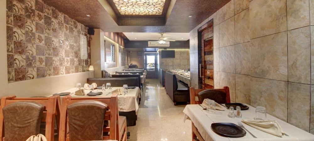 Hotel Leela Kalján Kültér fotó
